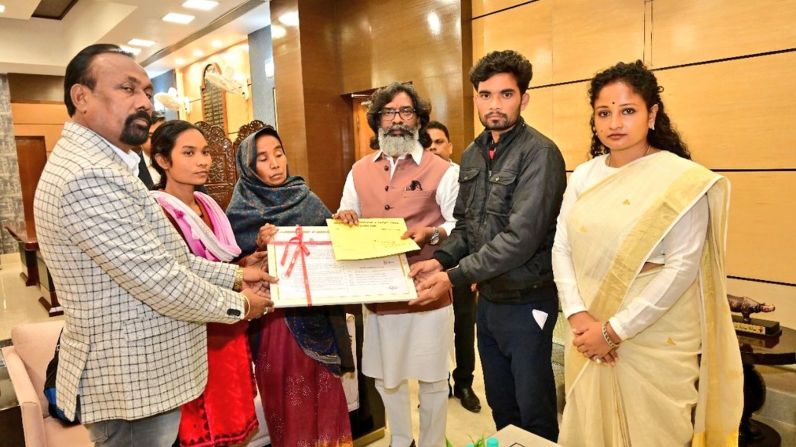 Jharkhand Chief Minister Hemant Soren hands over appointment letter to slain Agniveer’s brother, Rs 10 lakh to mother