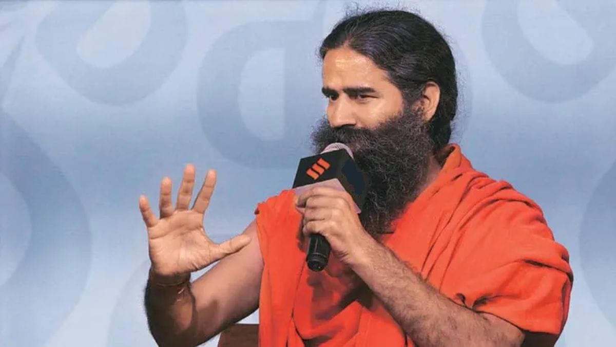 “चीन, अमेरिका और यूरोप के प्रोडक्ट्स का बहिष्कार करो” – विदेशी सामान पर फिर गरजे बाबा रामदेव
