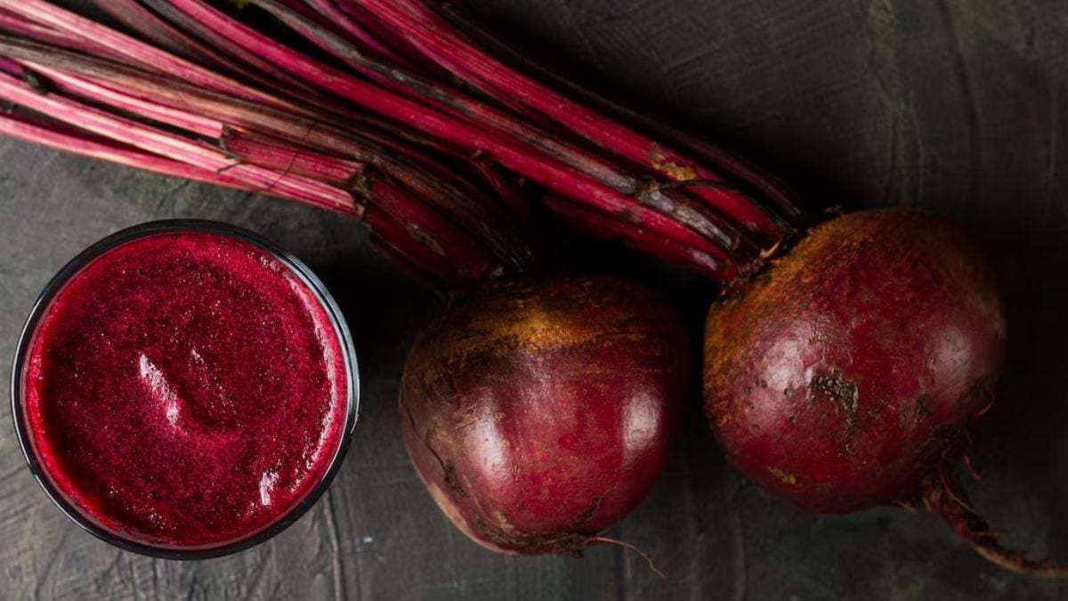 Beetroot Juice: बॉडी को अंदर से साफ कर देगा चुकंदर का जूस, इस तरह चुटकियों में करें तैयार