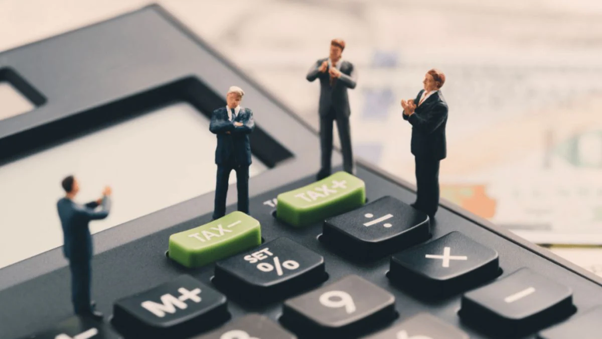 Income Tax Return: इनकम टैक्स फाइल करते हैं तो ध्यान दें, रिलीज हुआ ITR-1 फॉर्म, जानें क्या-क्या हुए बदलाव