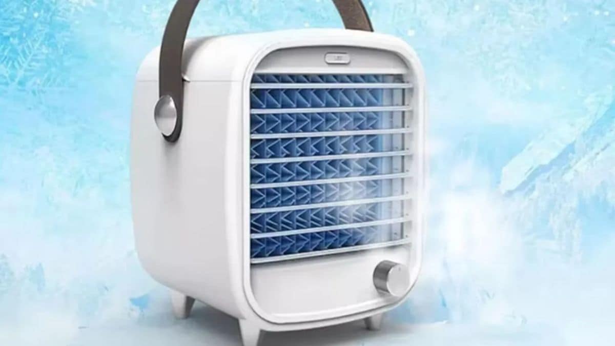 फिट करने की झंझट खत्म! इस मिनी Portable AC को उठाकर सीधे टेबल पर रख लें, तपती गर्मी में लग जाएगी सर्दी