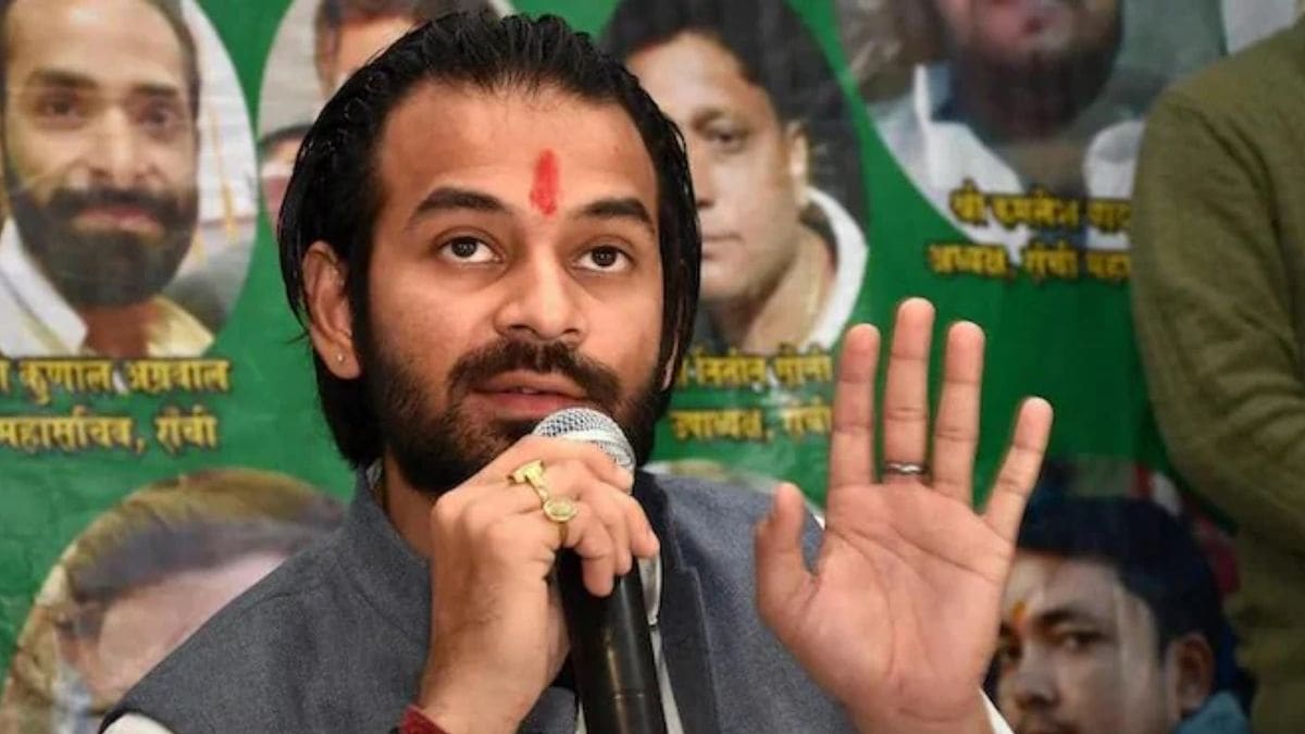 Tej Pratap Yadav: नए सियासी वजूद की तलाश में तेज प्रताप, सियासी चक्रव्यूह को तोड़कर आगे बढ़ने की चुनौती