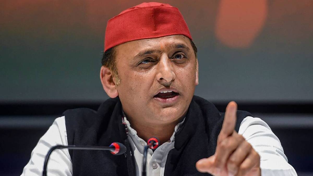 ‘शिक्षक का बेटा हूं, उनका दर्द मेरा दर्द है…’, मर्ज किए जा रहे स्कूलों को लेकर अखिलेश यादव ने सीएम योगी पर लगाए बड़े आरोप