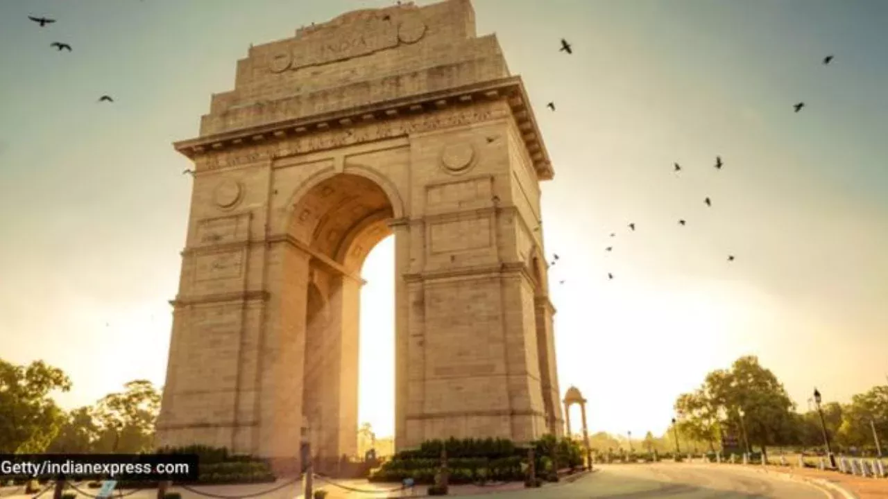 दिल्ली में घूमने की टॉप 15 जगह, कपल्स से लेकर फैमिली के लिए हैं परफेक्ट
