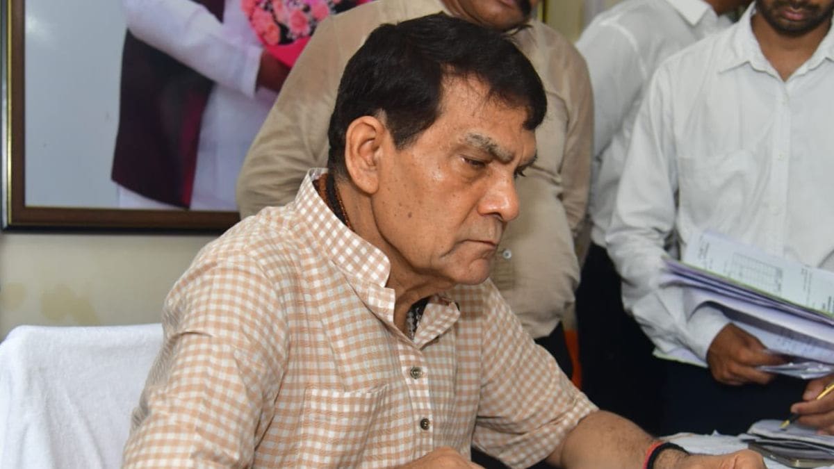 यूपी में बिजली का होगा निजीकरण, ऊर्जा मंत्री ने सड़क-एयरपोर्ट का उदाहरण देकर गिनाए फायदे