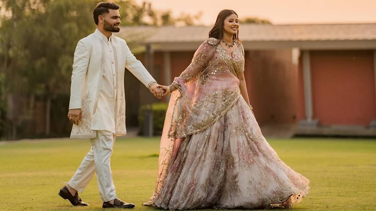 रिंकू सिंह और सांसद प्रिया सरोज की शादी टली, अब 18 नवंबर को काशी में नहीं होगा दोनों का विवाह