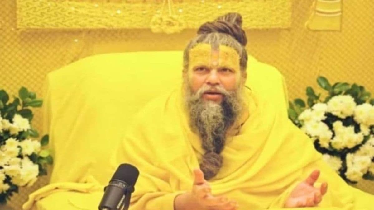 क्या भगवान सच में भोग खाते हैं या नहीं? प्रेमानंद महाराज ने दूर किया संशय