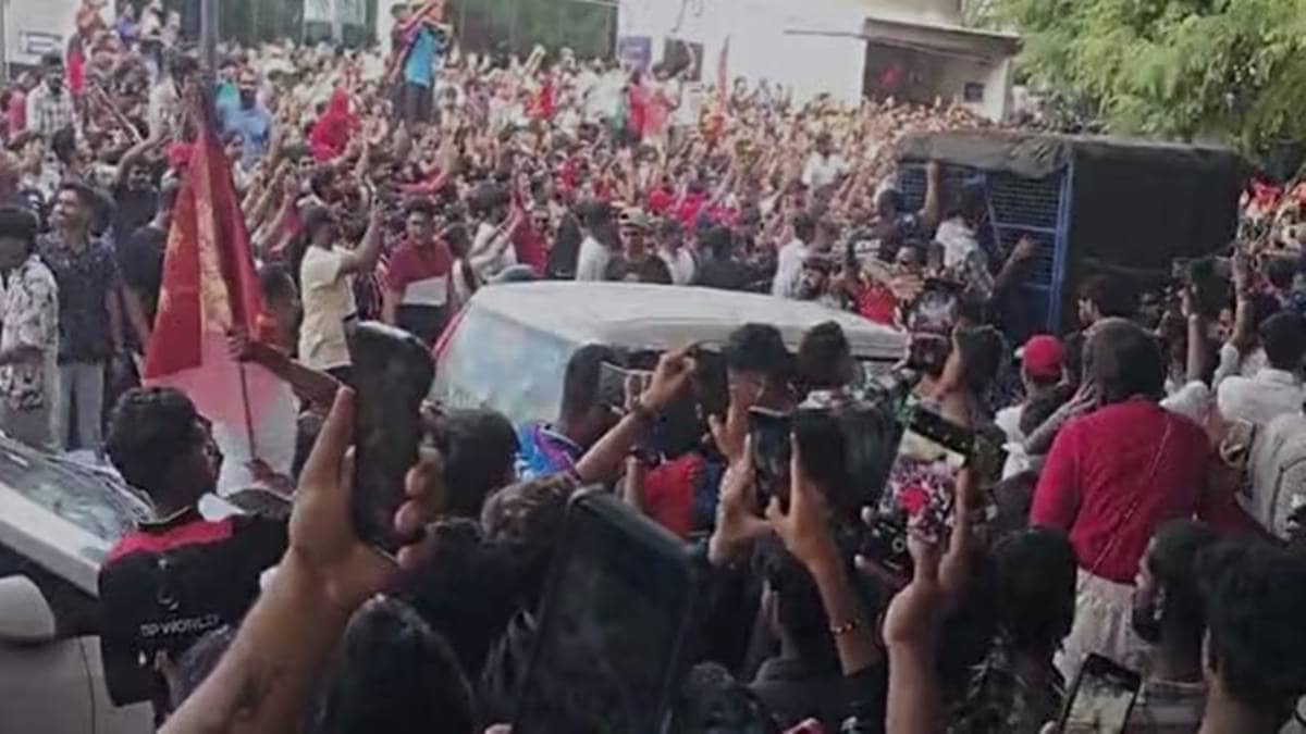 RCB Victory Parade Stampede: मातम में बदला आरसीबी की जीत का जश्न, 11 लोगों की भगदड़ में हुई मौत; पीएम मोदी ने जताया दुख