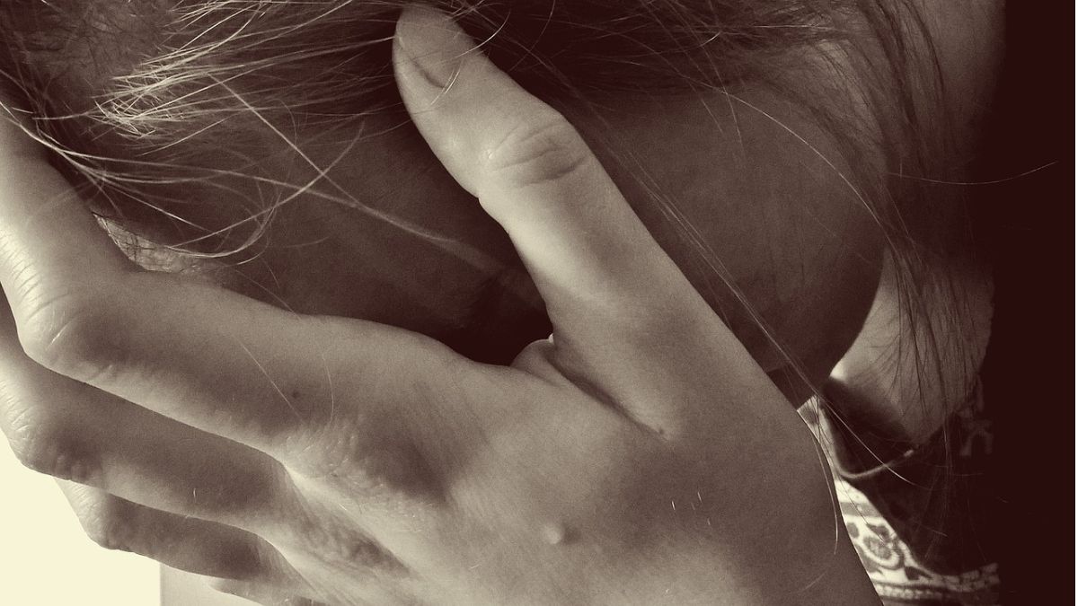 ‘मैं फांसी लगा लूंगी…’, बेटे से ऐसा कहकर कमरे में हो गई बंद, कुछ घंटों बाद फंदे से मिली झूलती, ऑर्केस्ट्रा डांसर की मौत की पूरी कहानी