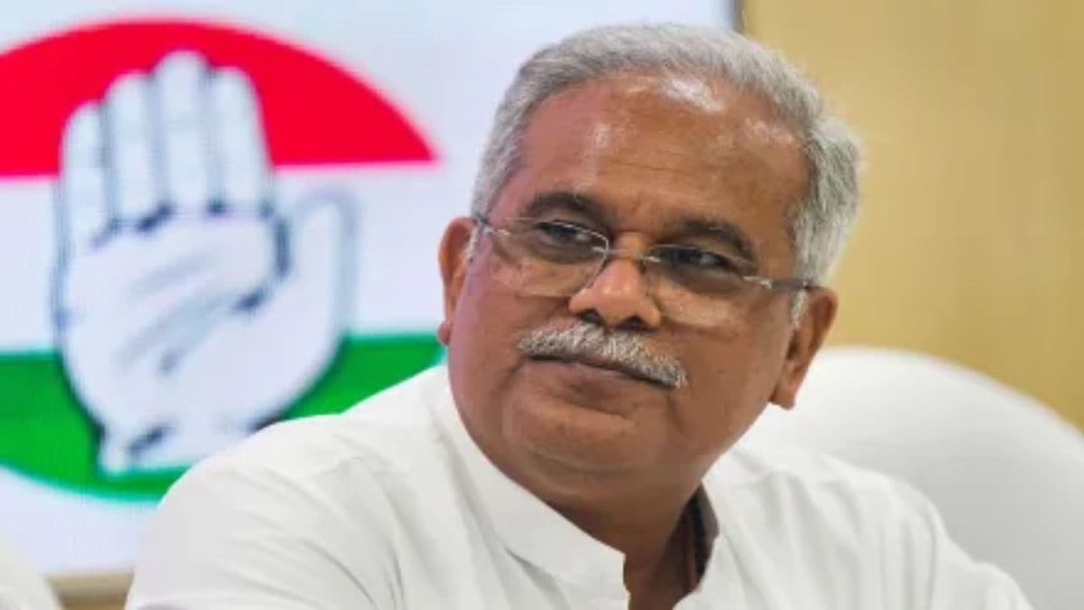 रायपुर एयरपोर्ट पर अचानक आ गई इंडिगो विमान के गेट में खराबी, प्लेन में आधे घंटे तक फंसे रहे भूपेश बघेल समेत सभी यात्री
