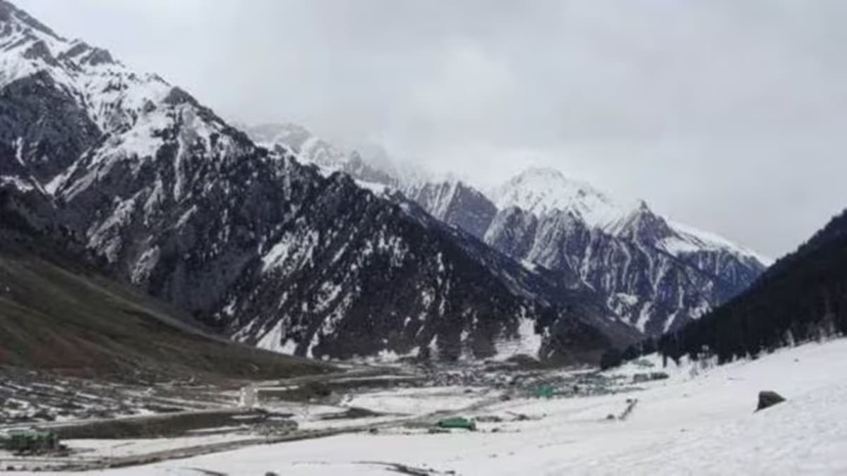 Blog: पिघलती बर्फ बहता जीवन, क्या हम सुन रहे हैं विनाश की आहट? बड़ी त्रासदी है जलवायु परिवर्तन की चेतावनी