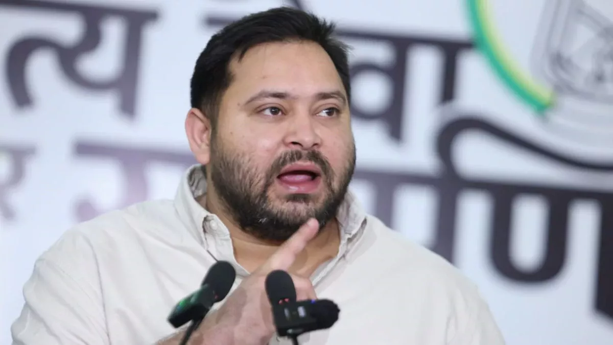 नीतीश कुमार ने पेंशन राशि में किया इजाफा तो क्या बोले तेजस्वी? राजद नेता ने बढ़ा दी मुख्यमंत्री की टेंशन; वादे के साथ लगाए गंभीर आरोप