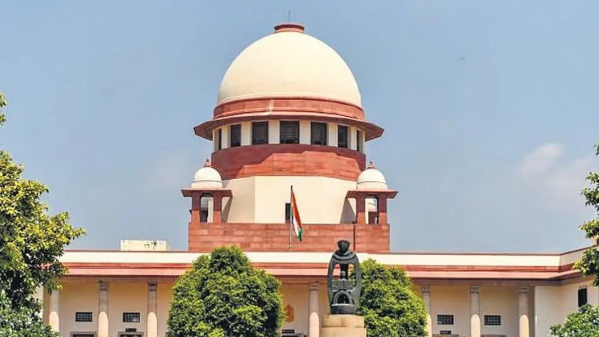 सुप्रीम कोर्ट पहुंचा बिहार में वोटर लिस्ट में संशोधन का मामला, चुनाव आयोग के आदेश को ADR ने दी चुनौती; जानें याचिका में क्या कुछ कहा