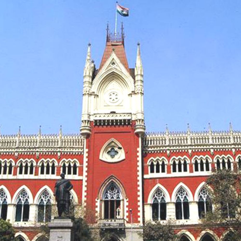कलकत्ता हाईकोर्ट बोला-TTE सब्जी की तरह खाली बर्थ बेचते हैं:इसी वजह से ट्रेनों में लूट की घटनाएं होती हैं, रेलवे एक्शन ले