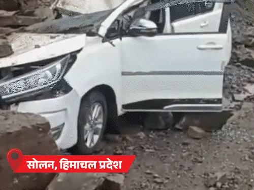 यूपी में कार और पुल डूबे,3 दिन में 15 मौतें:उत्तराखंड-हिमाचल में 438 सड़कें बंद; मिजोरम में 4 दिन से टूरिस्ट फंसे