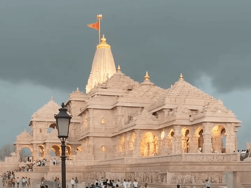 राममंदिर चढ़ावा चोरी- दान गिनने वाले 23 कर्मचारियों का इस्तीफा:चढ़ावे में ₹10-20 के नोट बढ़े, 500 के घटे; सुप्रीम कोर्ट में 13 जुलाई को सुनवाई