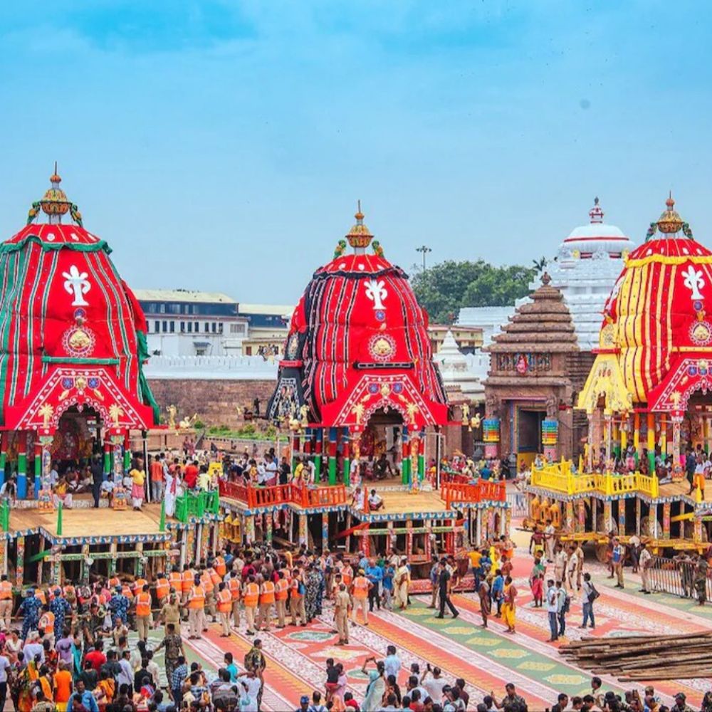 जगन्नाथ पुरी के राजा का राष्ट्रपति और पीएम को लेटर:कहा- ISKCON का अलग समय पर रथयात्रा आयोजित करना गलत; परंपरा की रक्षा करने की अपील