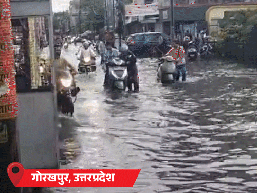 यूपी के 16 जिलों में बाढ़, कॉलोनियों में नावें चलीं:बिहार के छपरा में 100 दुकानों में पानी घुसा; हिमाचल में रेल ट्रैक पर लैंडस्लाइड