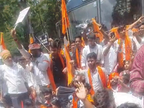भाजपा के झारखंड बंद का मिलाजुला असर:स्कूल–दफ्तर खुले, कई जगह बाजार बंद; विधानसभा घेराव के दौरान ABVP कार्यकर्ताओं-पुलिस में झड़प हुई थी