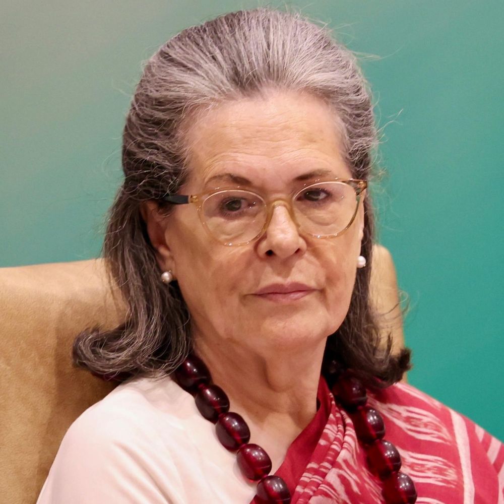 सोनिया बोलीं- मनमोहन सिंह सबसे प्रभावशाली प्रधानमंत्रियों में एक थे:उनकी ईमानदारी का रिकॉर्ड BJP सरकार से अलग, इतिहास उन्हें सम्मान से याद करेगा