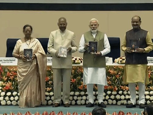 मोदी ने कहा- रील्स के दौर में शॉर्टकट न अपनाएं:जेन-जी को दूसरों के संघर्षों से सीखना चाहिए; पूर्व राष्ट्रपति कोविंद की बायोग्राफी लॉन्च की