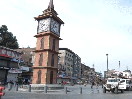 आर्टिकल 370 हटने के 7 साल, जम्मू-कश्मीर में सुरक्षा बढ़ी:अमरनाथ यात्रा रोकी गई, बिना परमिशन रैली-धरने पर रोक; विपक्ष आज ब्लैक डे मना रहा